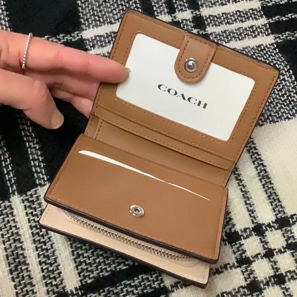 Coach floral leather snap wallet NWT